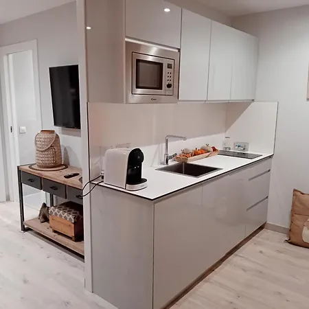 Aparhotel El Pomer Apartment